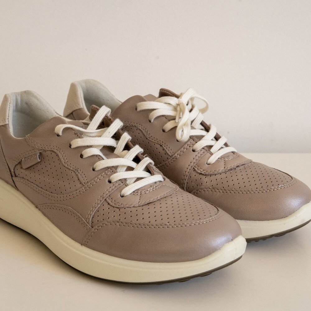 NIB ECCO Soft 7 Runner Sneakers - Sand Beige Leather - Size EU 37